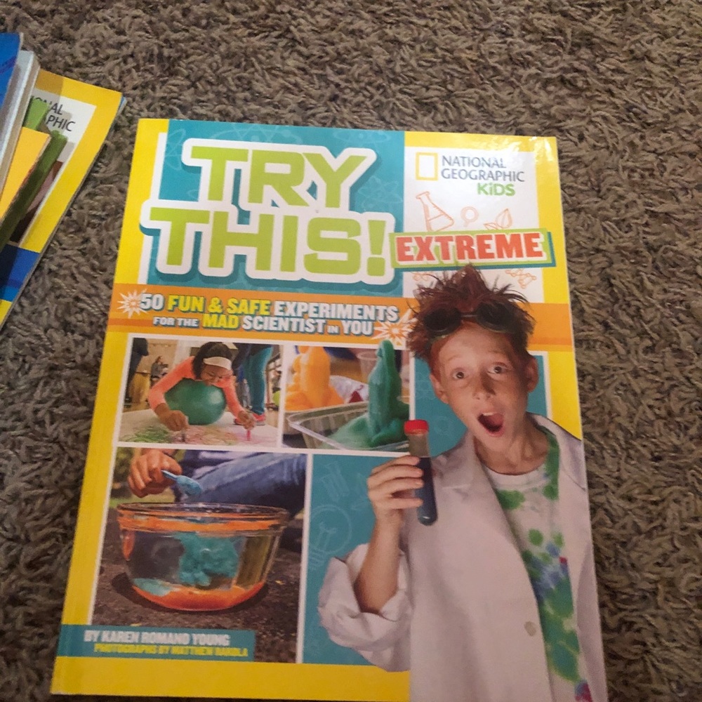 Science Experiment Book Set - Picture 14 of 17